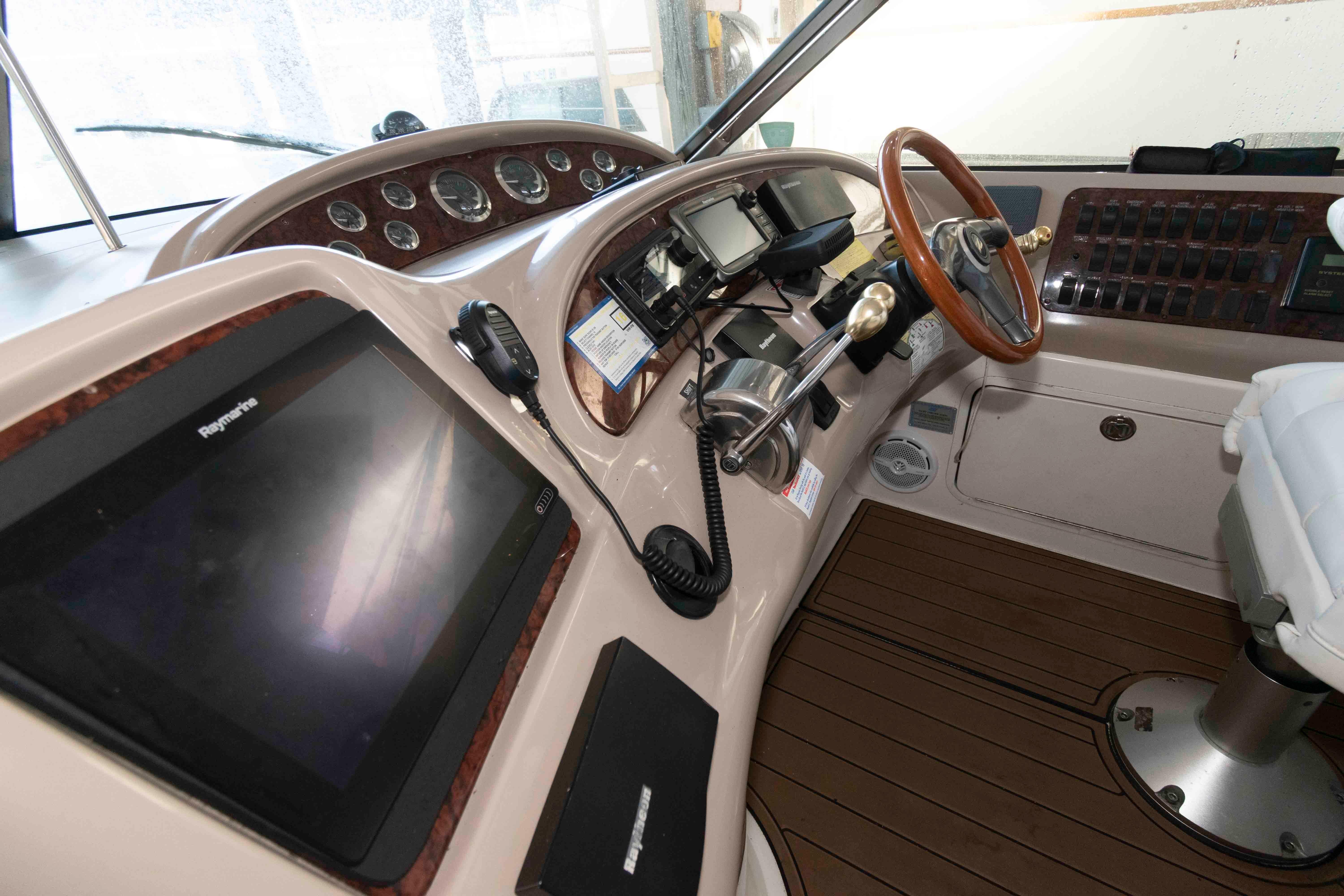 M 10634 EF Knot 10 Yacht Sales M 10634 EF Knot 10 Yacht Sales