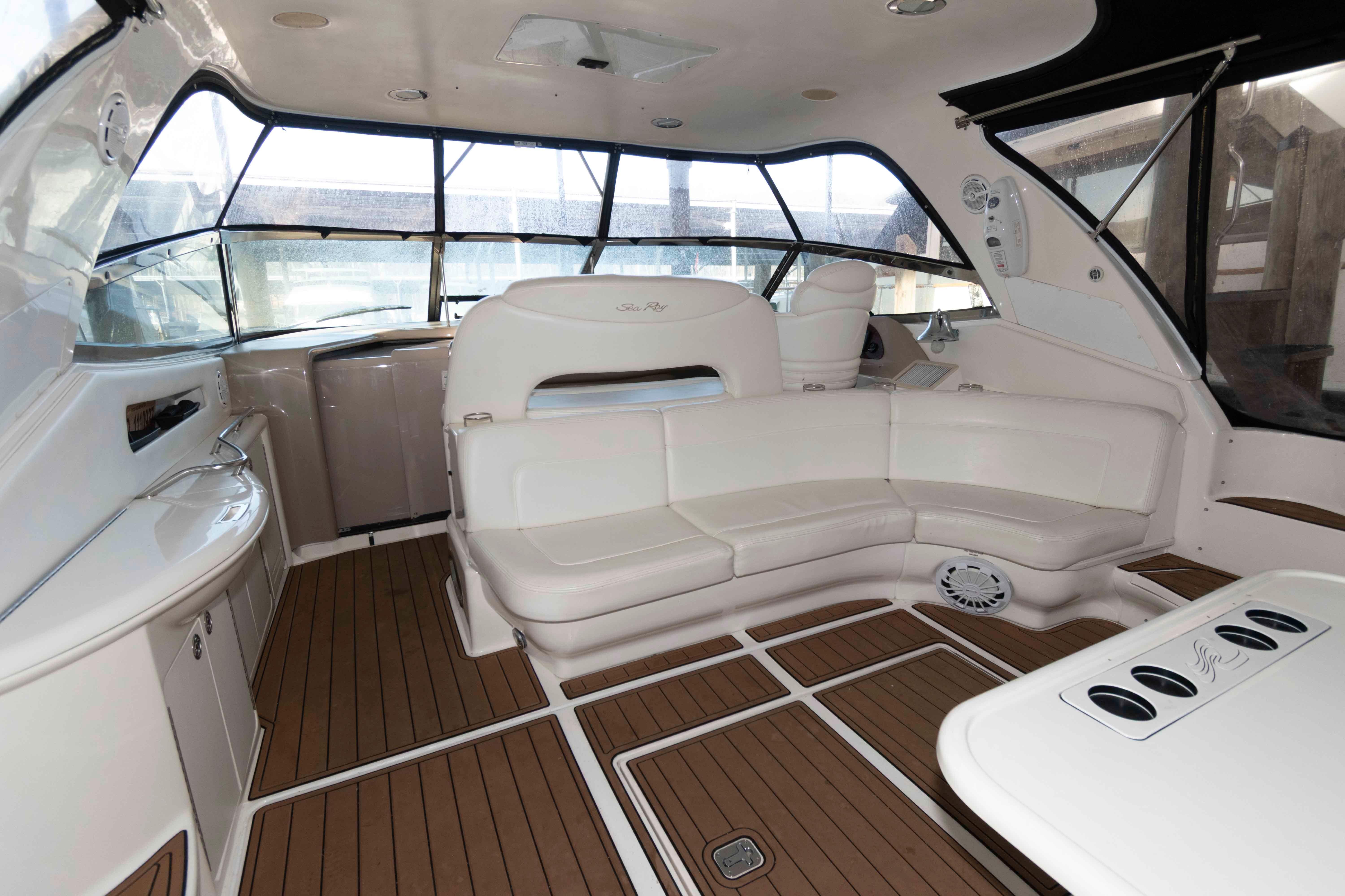 M 10634 EF Knot 10 Yacht Sales M 10634 EF Knot 10 Yacht Sales