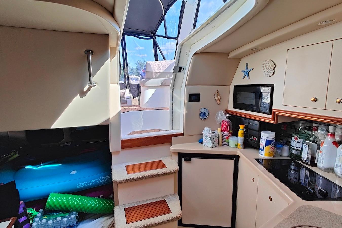 M 10633 TW Knot 10 Yacht Sales M 10633 TW Knot 10 Yacht Sales