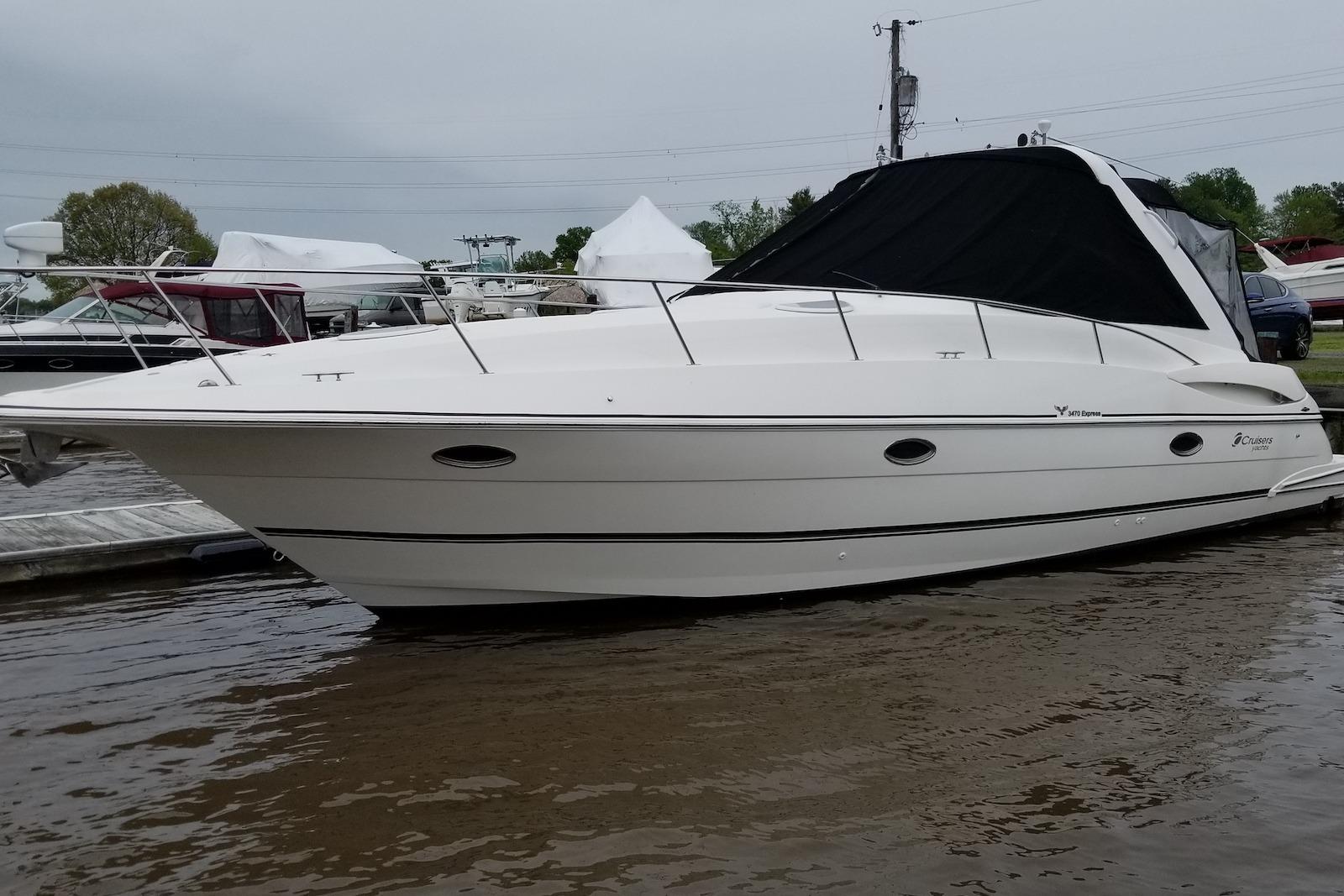 M 10633 TW Knot 10 Yacht Sales M 10633 TW Knot 10 Yacht Sales