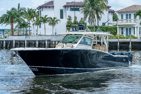 42' Scout, Listing Number 100905127, - Photo No. 9