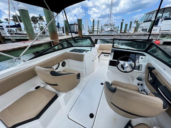 21' Sea Ray, Listing Number 100901996, - Photo No. 5