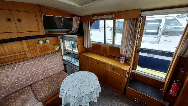 1976 Broom 30