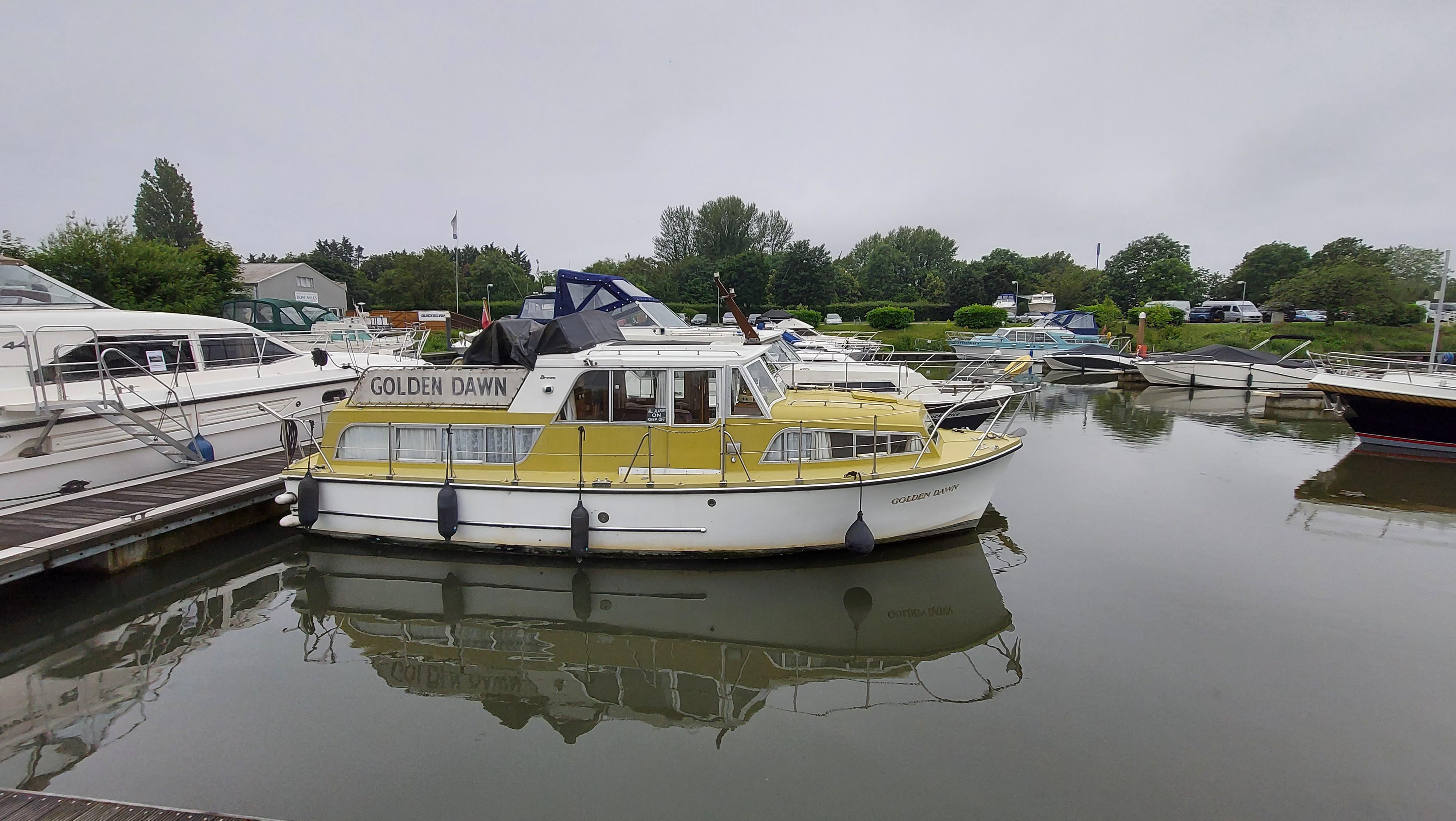 1976 Broom 30