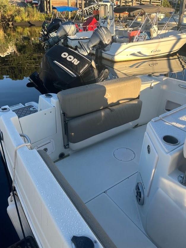 CT 9308 KY Knot 10 Yacht Sales