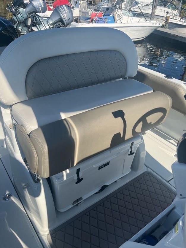 CT 9308 KY Knot 10 Yacht Sales