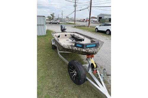 2026 Avid 16 Commander-5