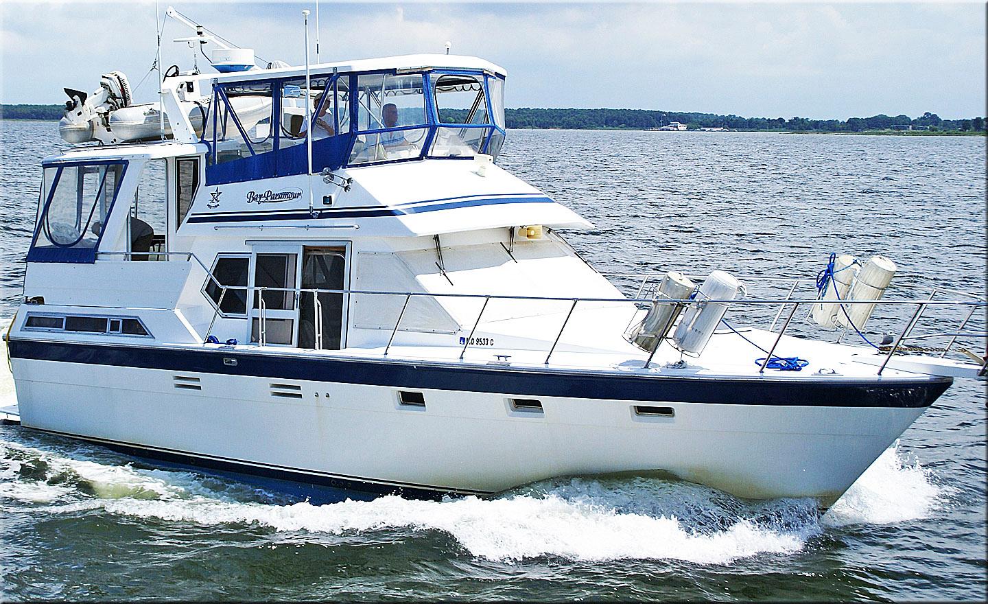M 9560 EF Knot 10 Yacht Sales