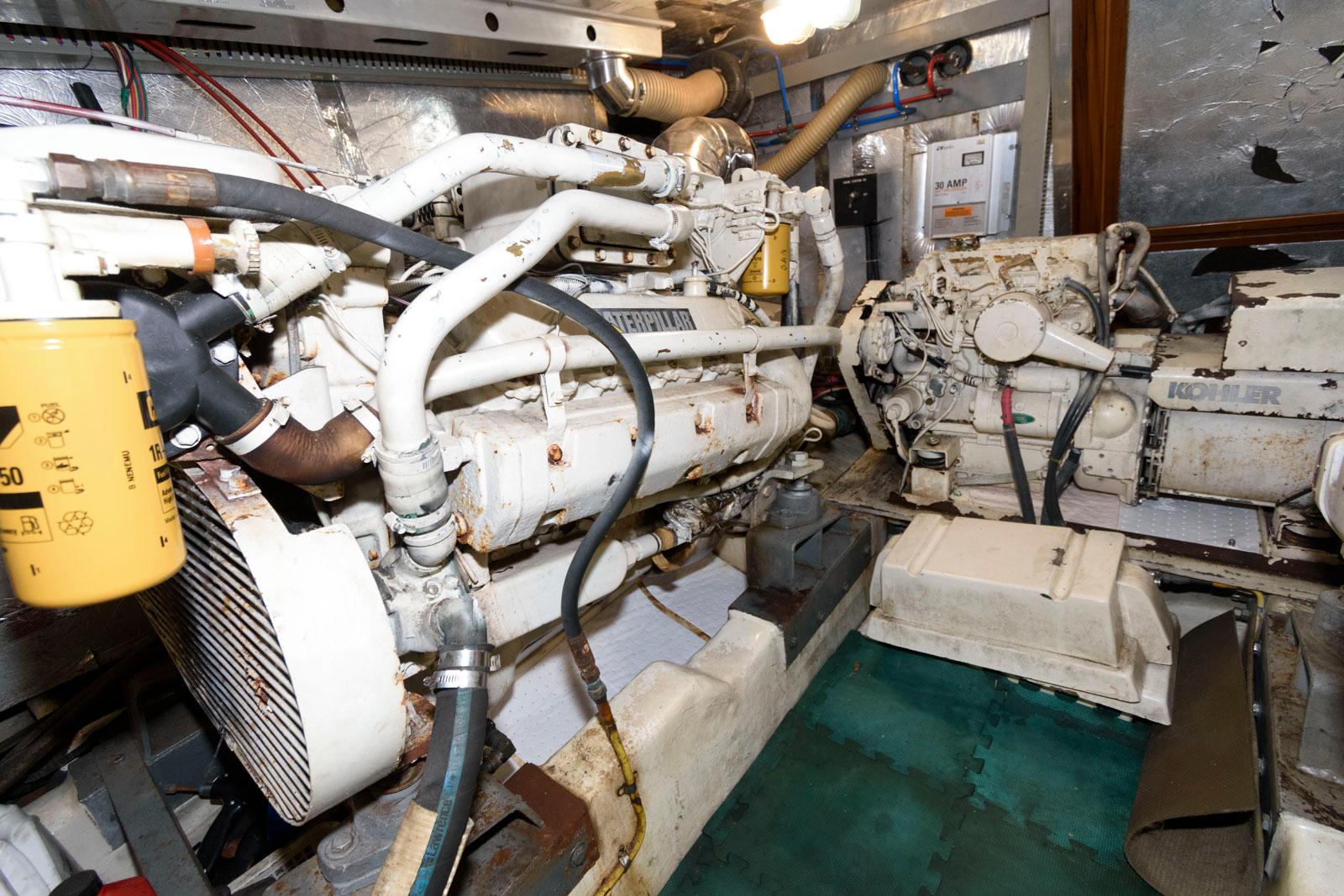 M 9560 EF Knot 10 Yacht Sales