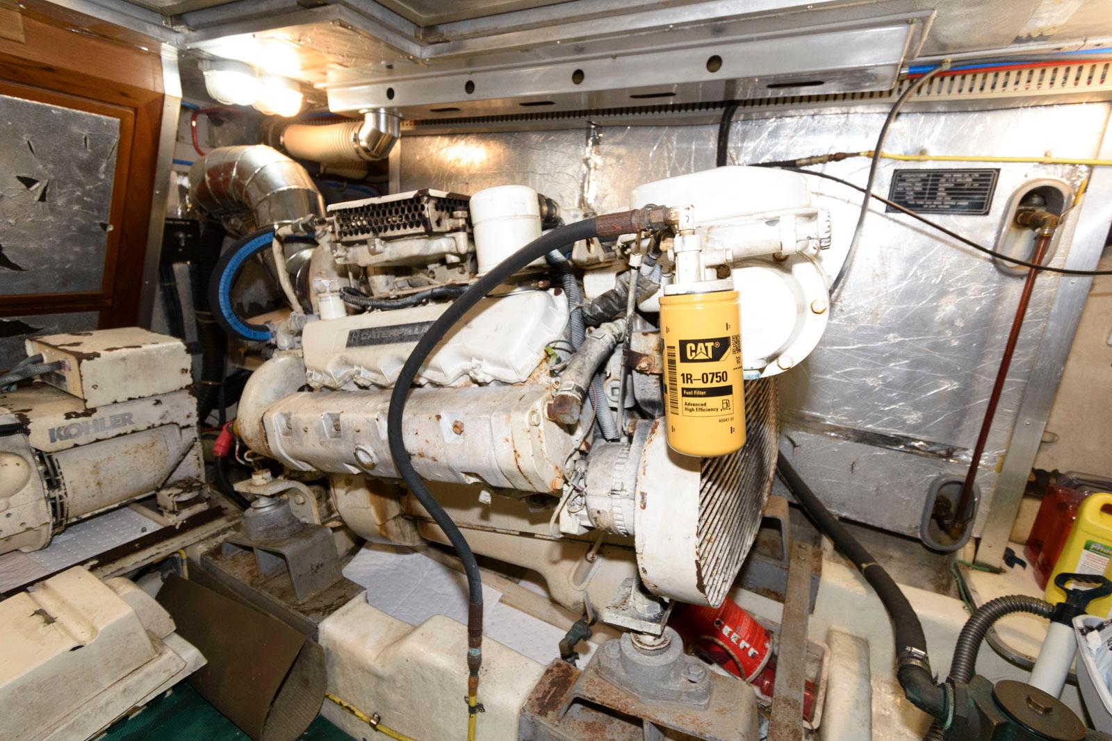 M 9560 EF Knot 10 Yacht Sales