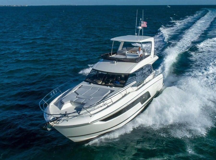 2022 Prestige 61 