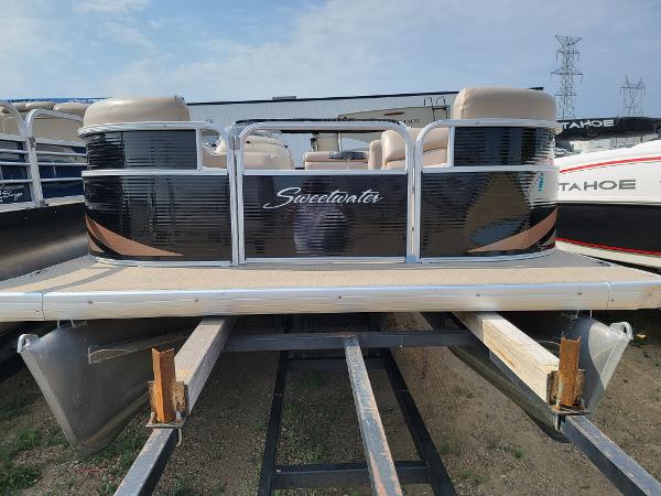 2014 Godfrey Pontoon boat for sale, model of the boat is Sweetwater 2286 & Image # 2 of 16