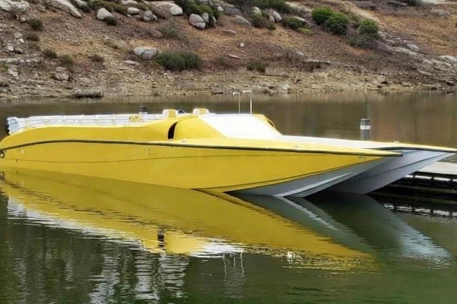 2005 Custom 55 Thriller Powerboats Super Cat
