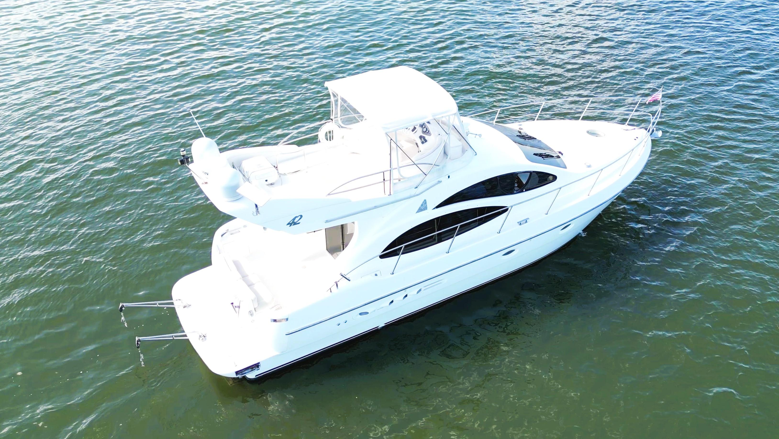 Yacht Photos Pics