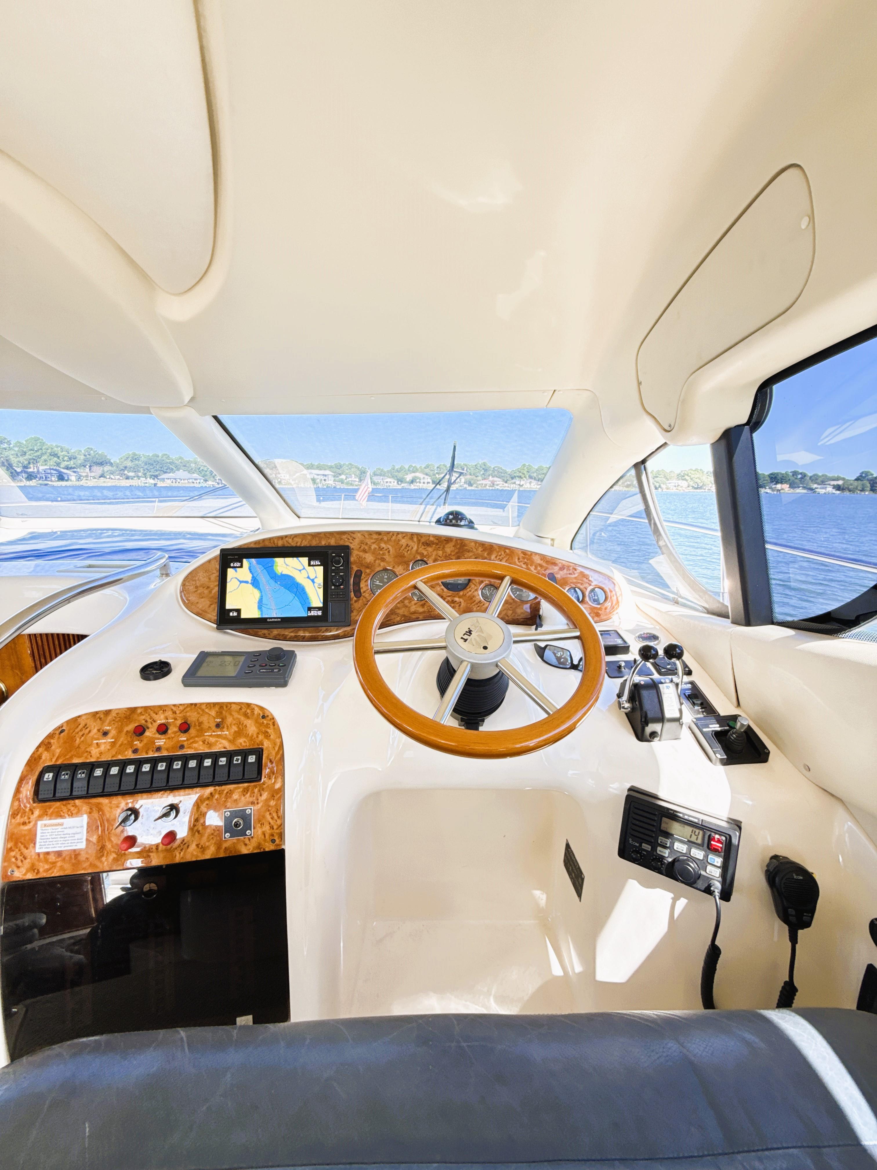 Yacht Photos Pics