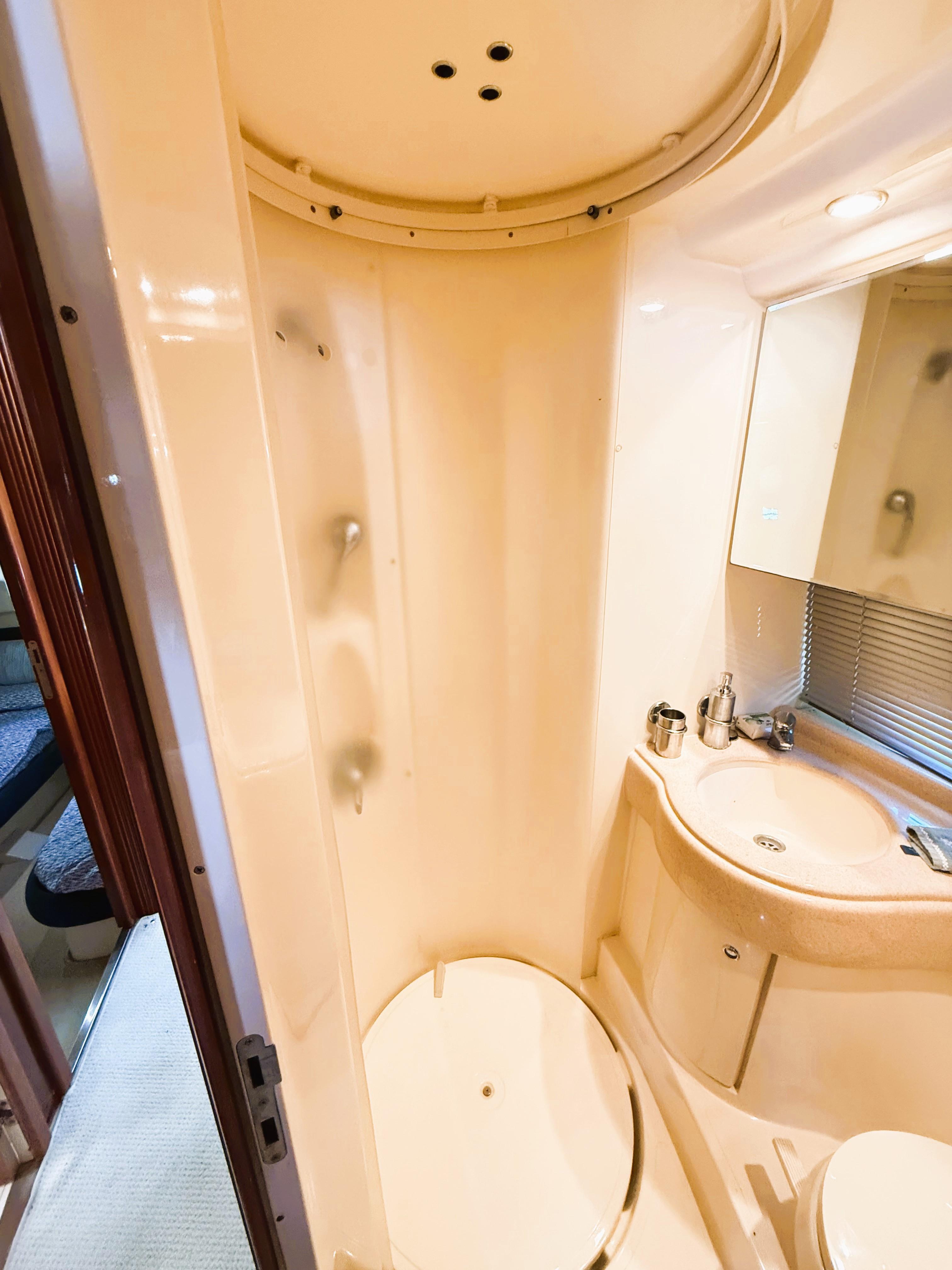 Yacht Photos Pics