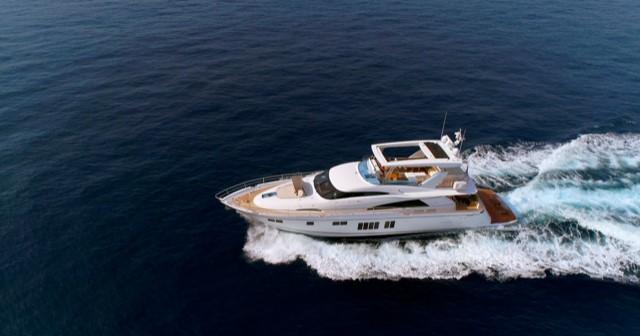Yacht Photos Pics