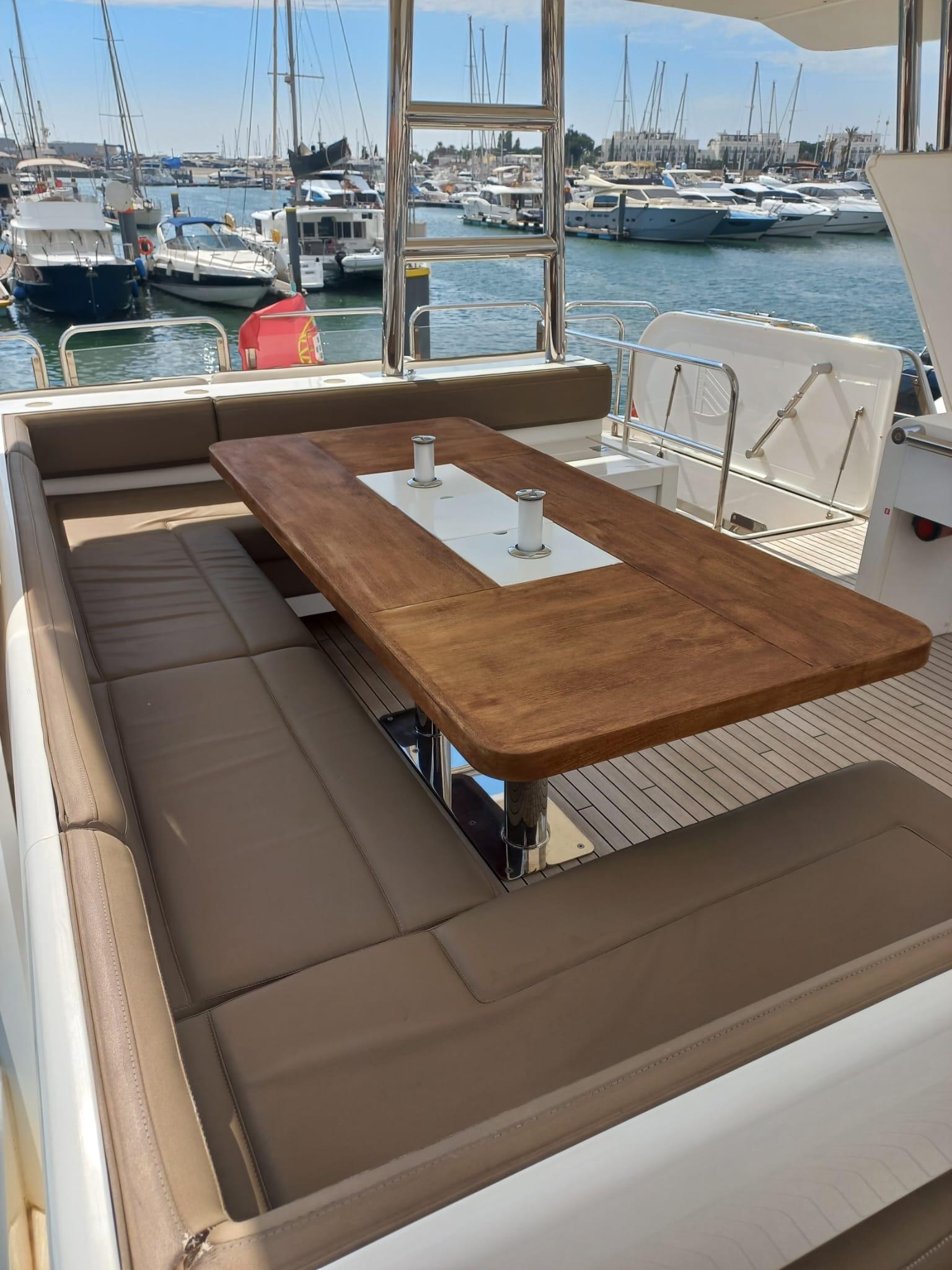 Yacht Photos Pics