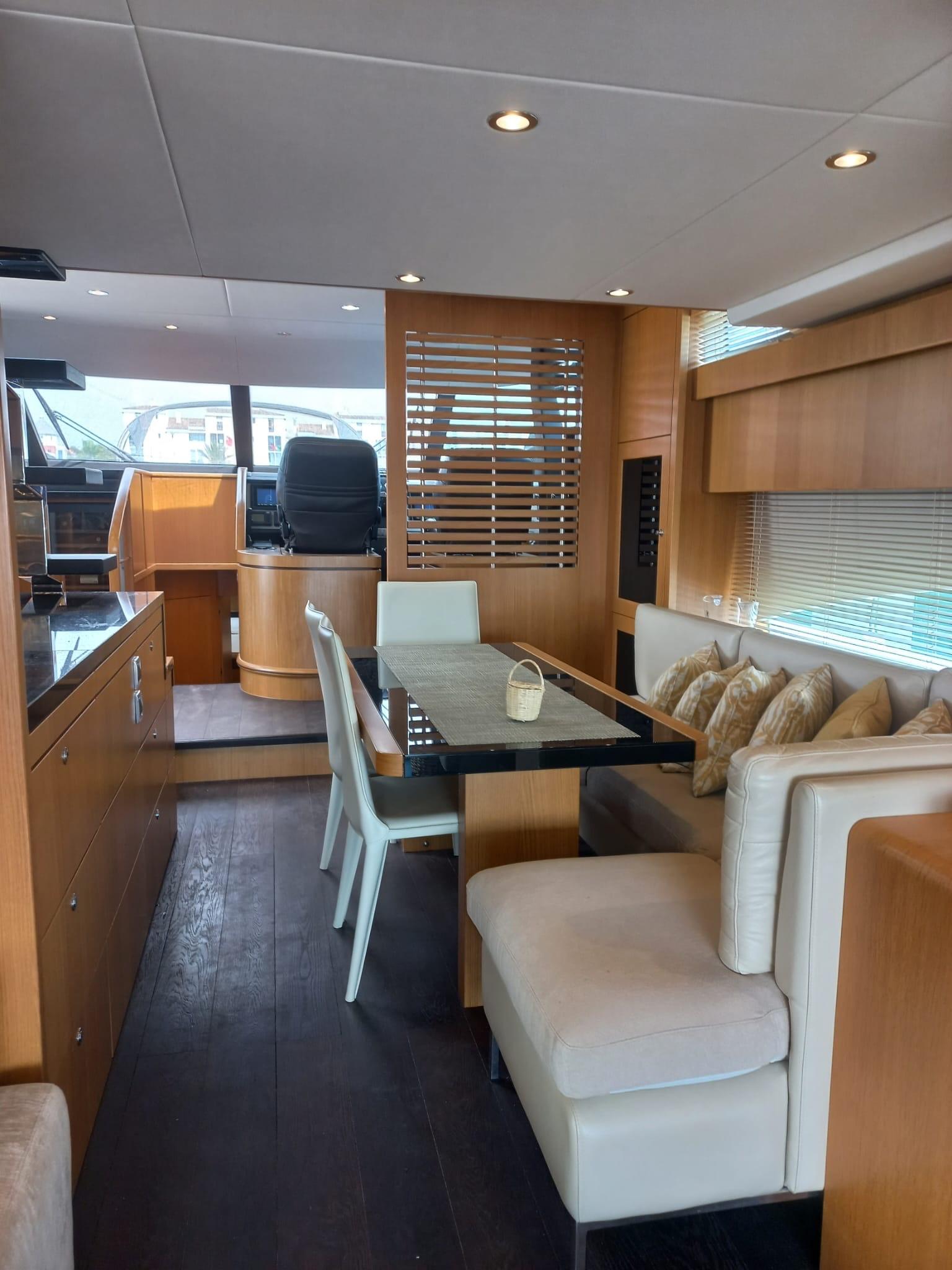 Yacht Photos Pics