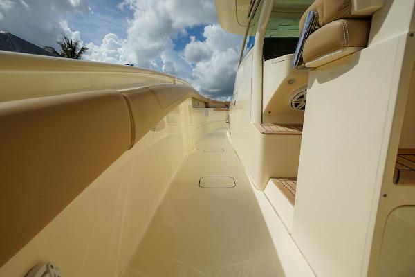 42' Scout, Listing Number 100890374, - Photo No. 38