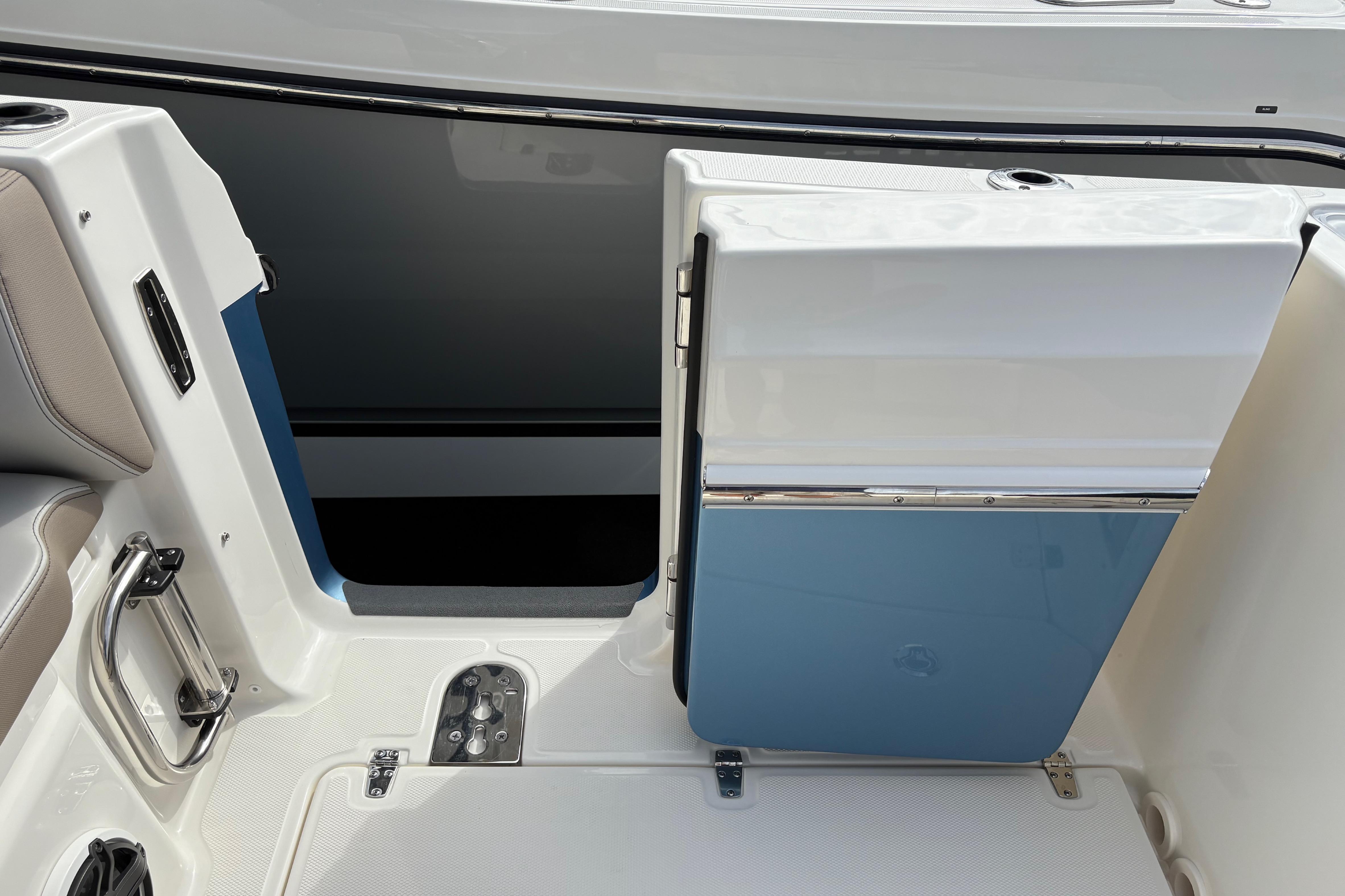 2026 Boston Whaler 330 Vantage #BW0032F inventory image at Sun Country Marine Group, Newport Beach