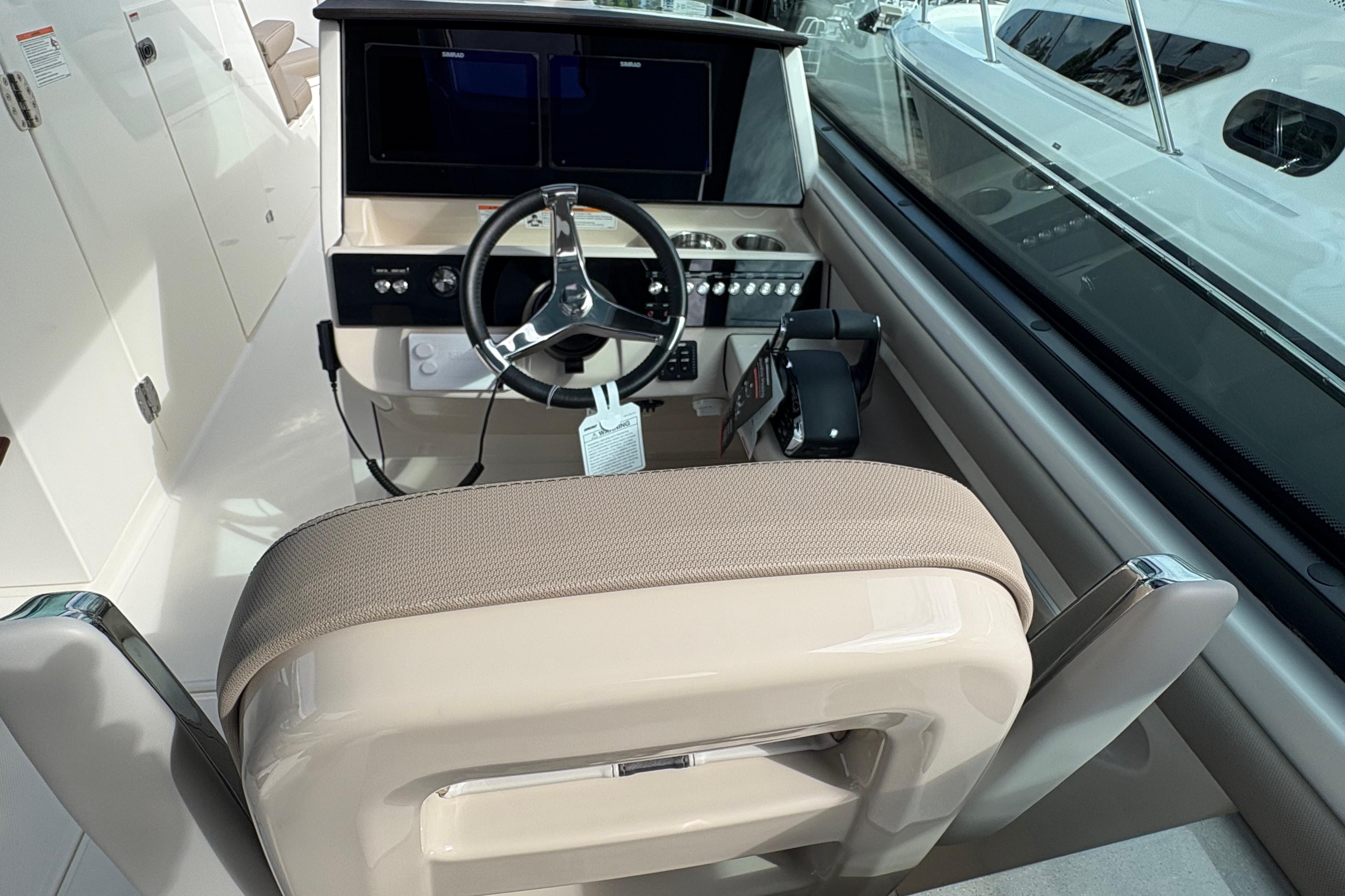 2026 Boston Whaler 330 Vantage #BW0032F inventory image at Sun Country Marine Group, Newport Beach