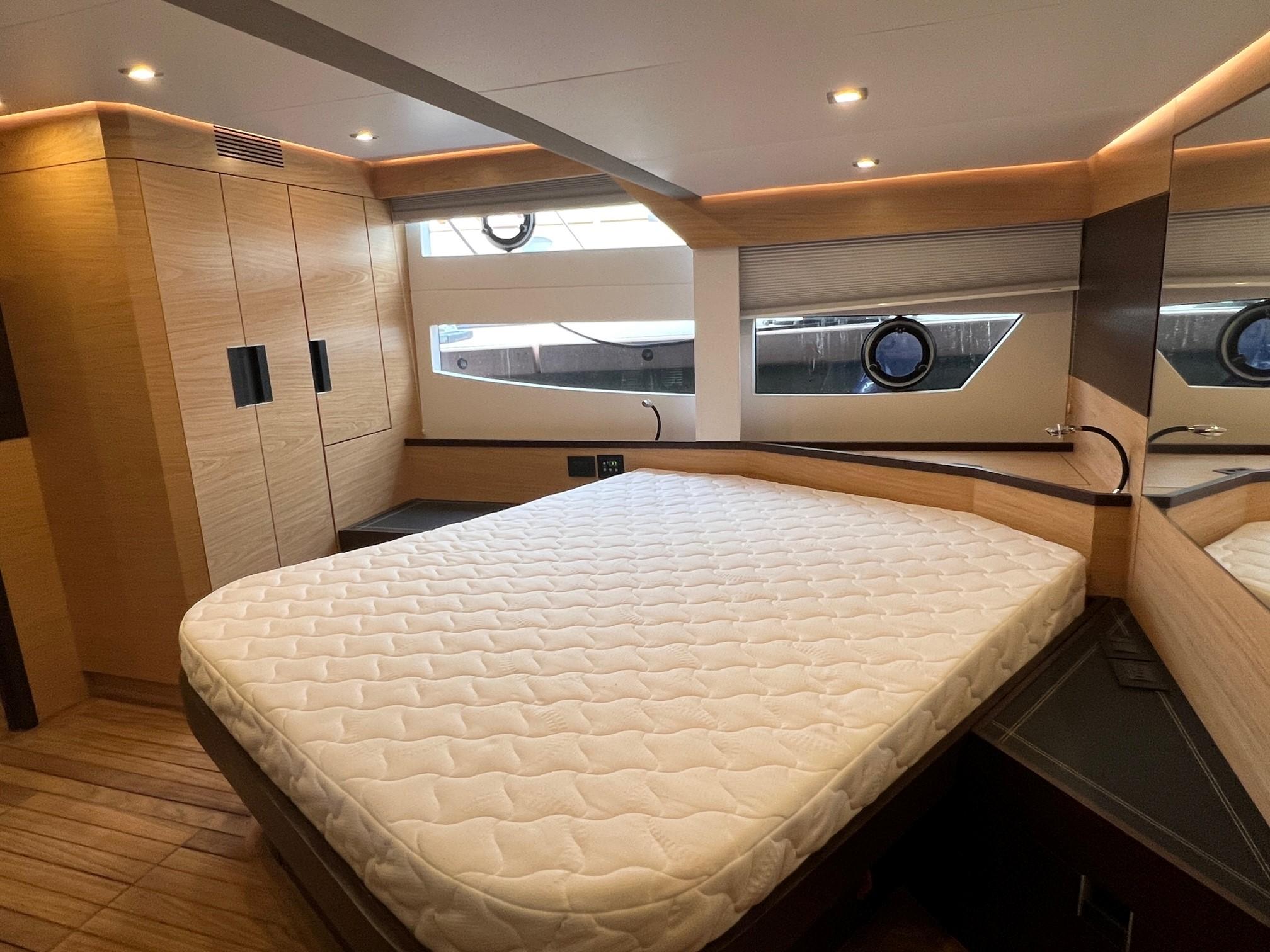 Okean 50 White Rabbit