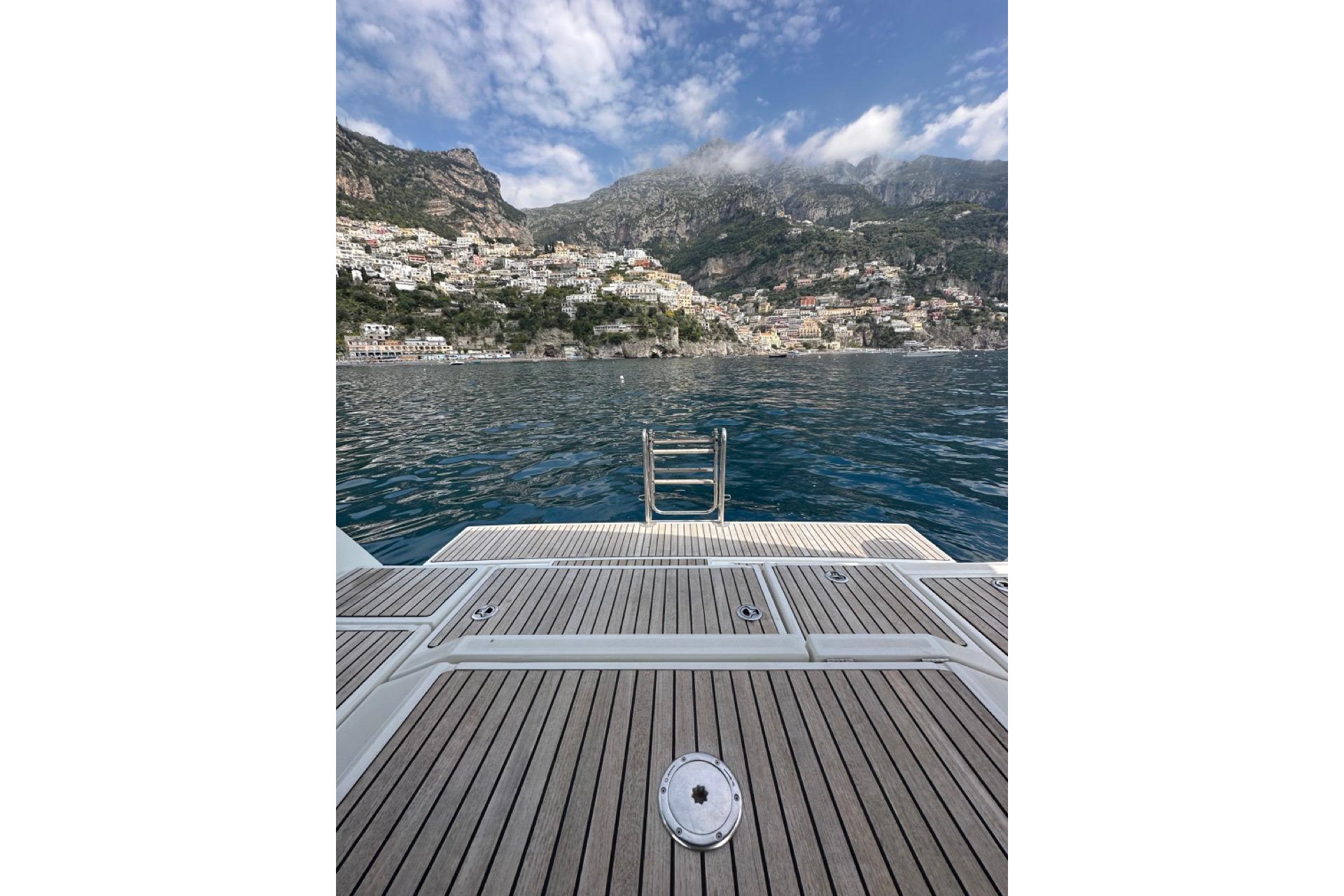 Yacht Photos Pics