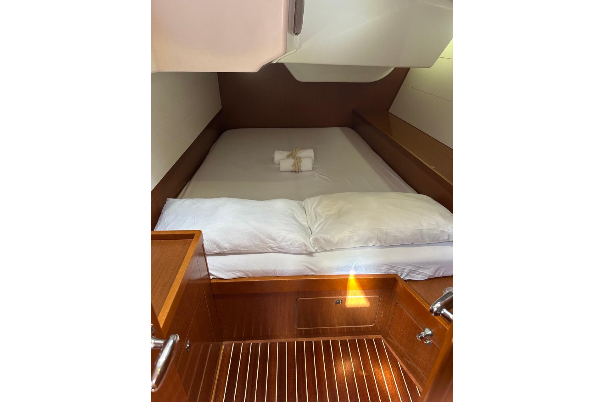 Yacht Photos Pics