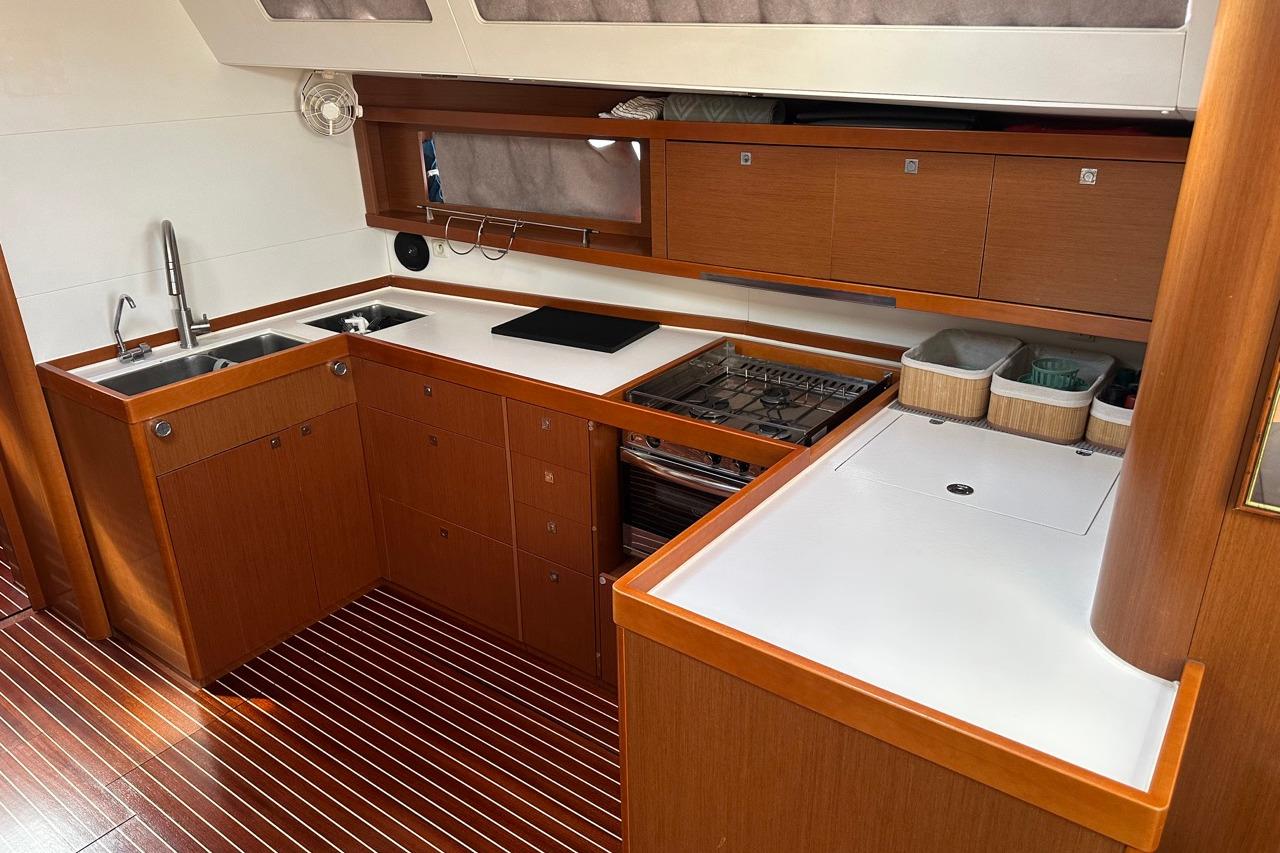 Yacht Photos Pics