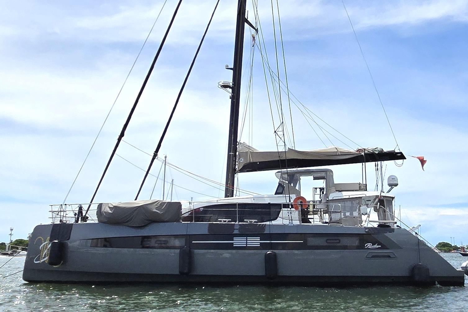 2021 Privilege 62 
