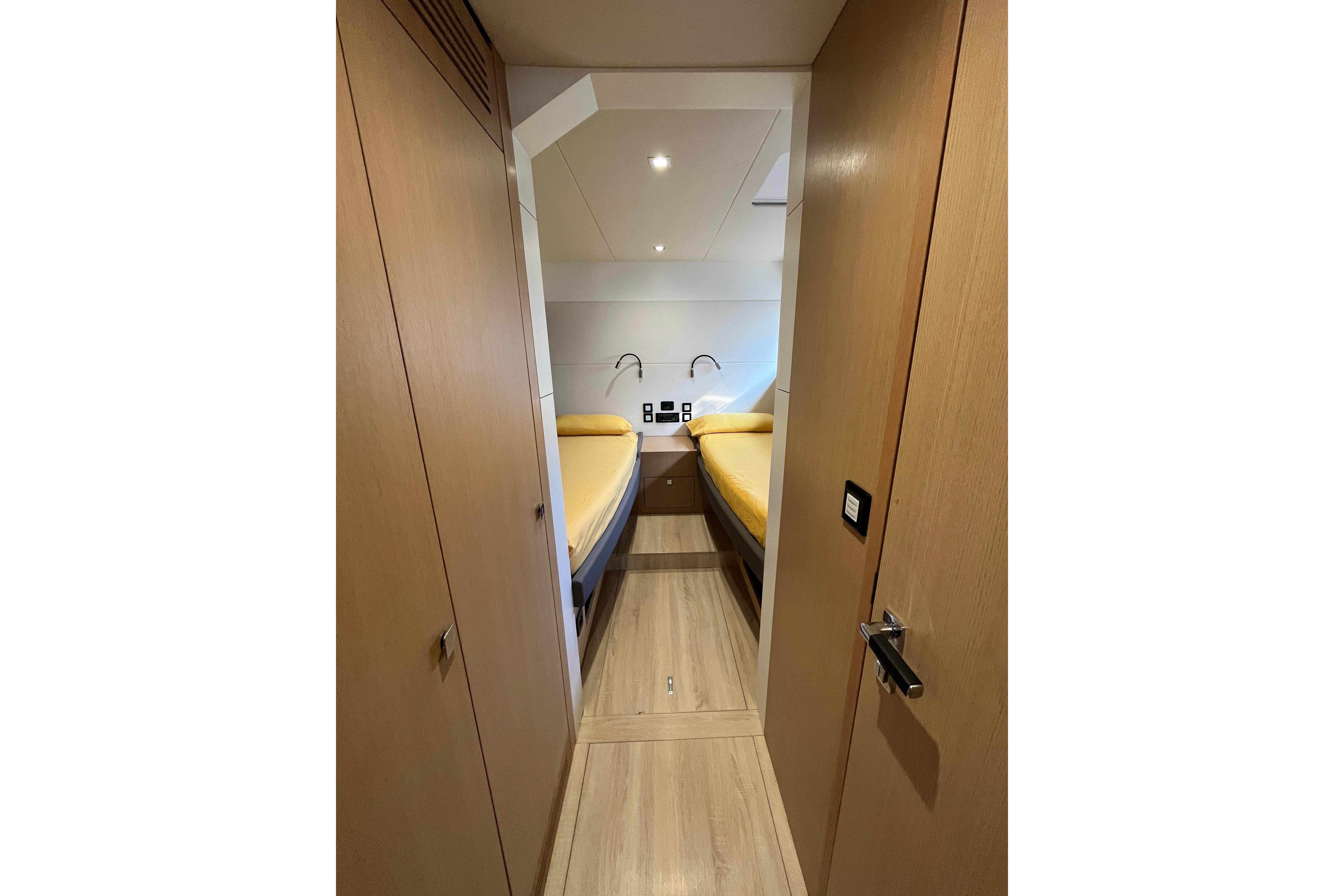 Privilege 580 SIGNATURE