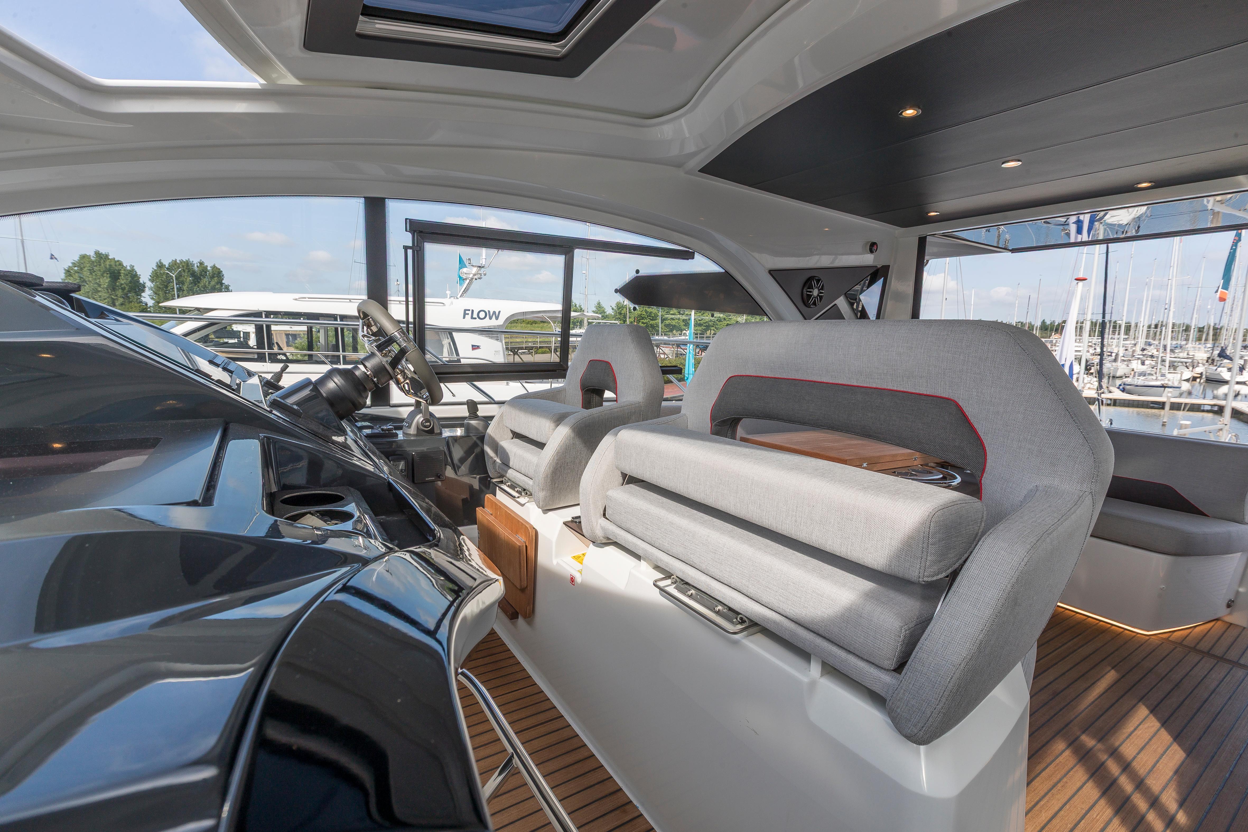 Yacht Photos Pics