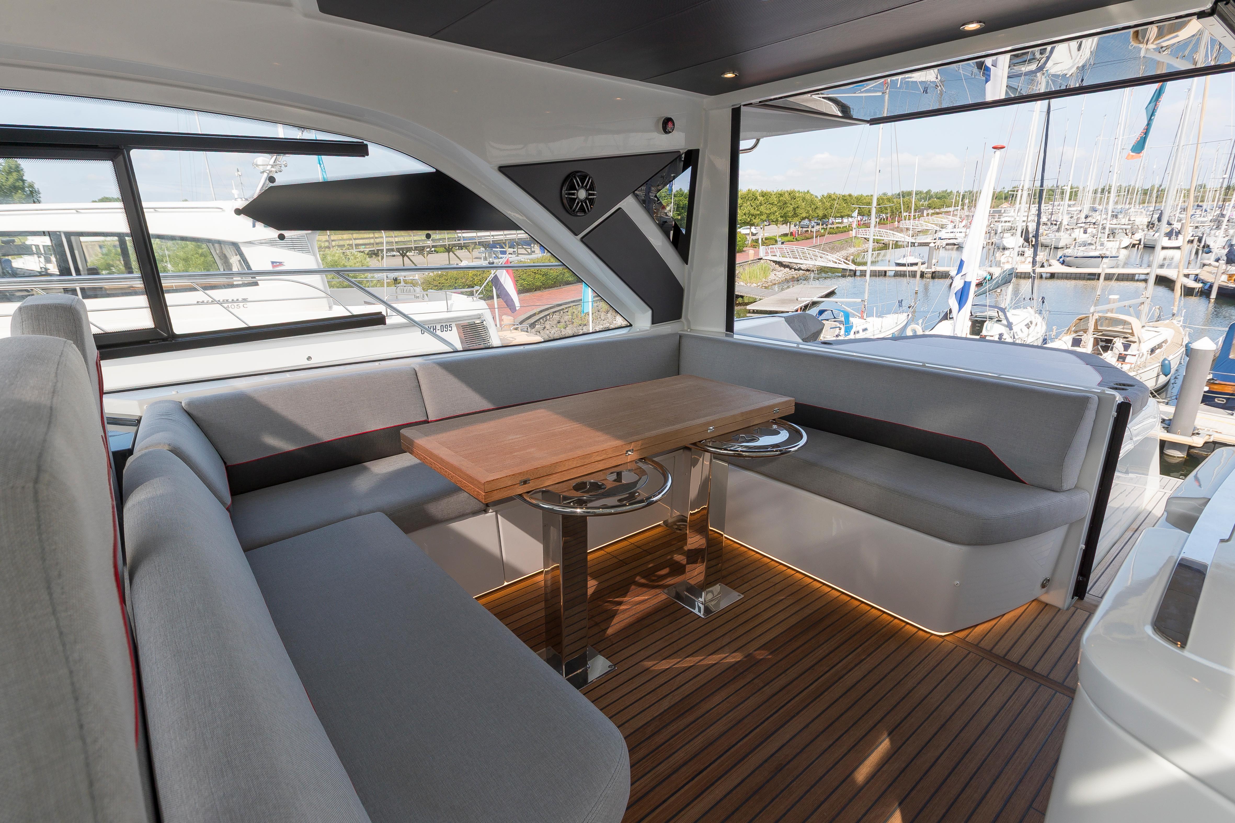 Yacht Photos Pics