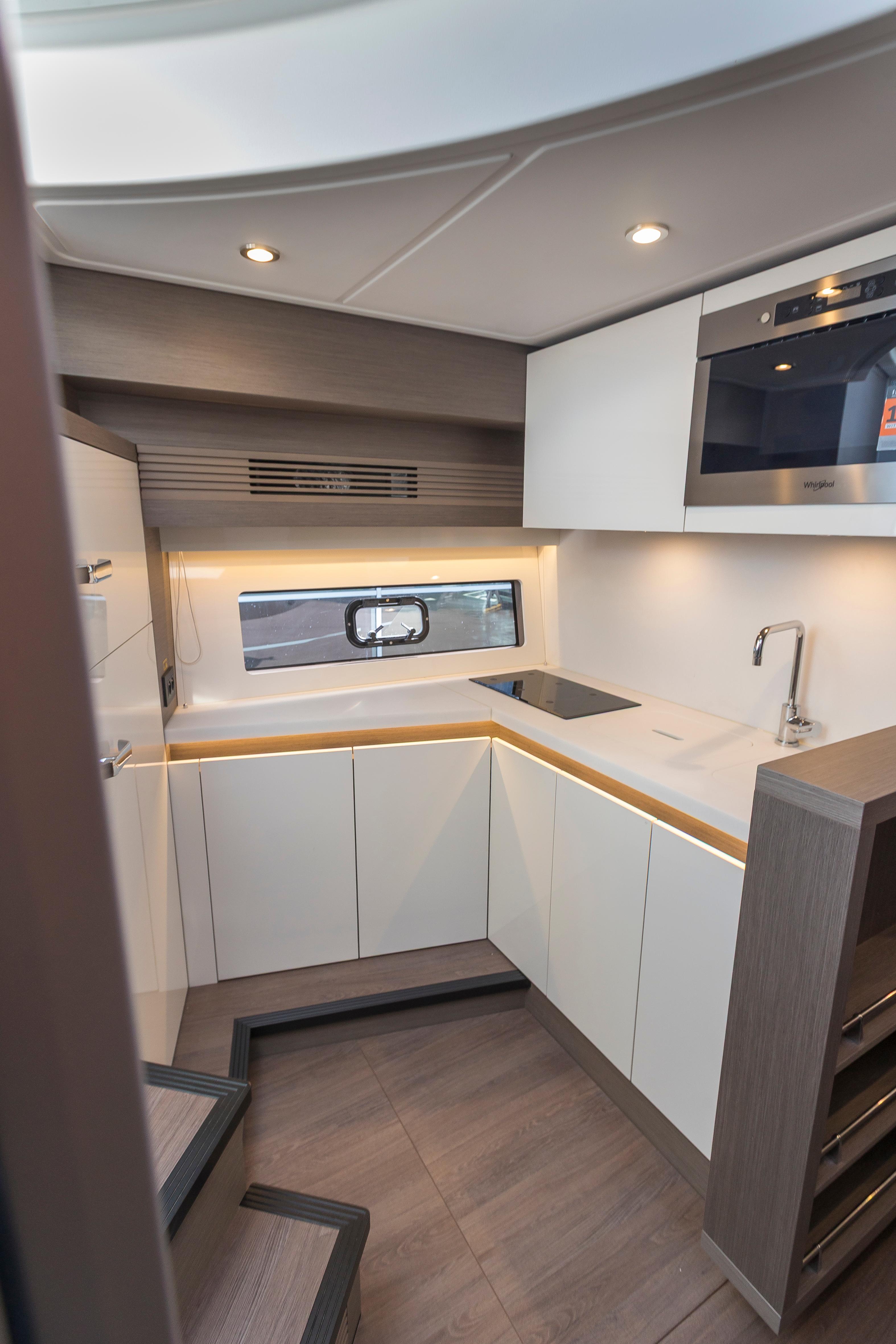 Yacht Photos Pics