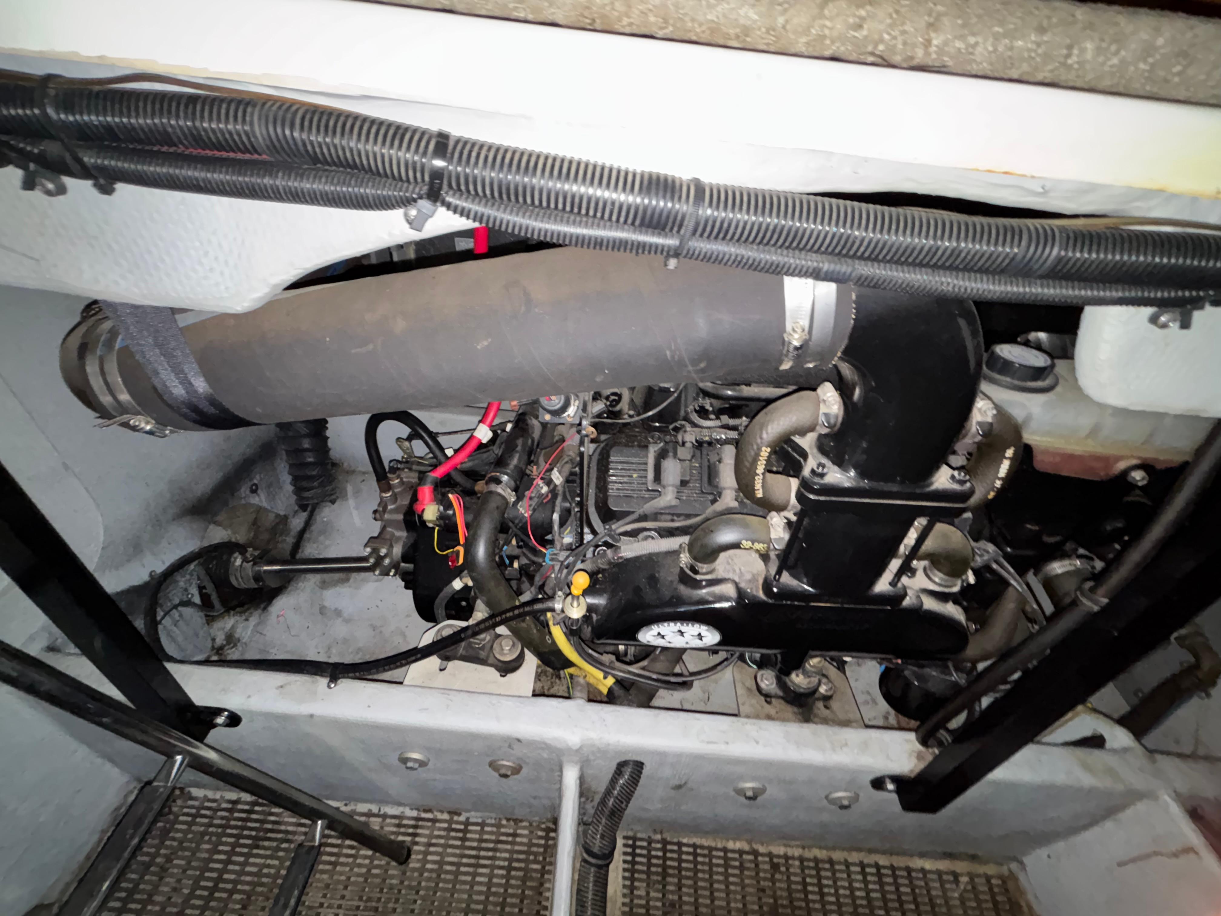 2004-meridian-381-sedan-power-9530121-20250402063429551-1_XLARGE