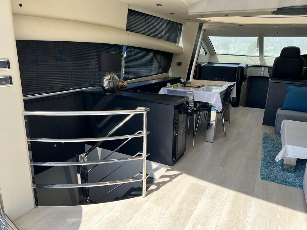 Yacht Photos Pics