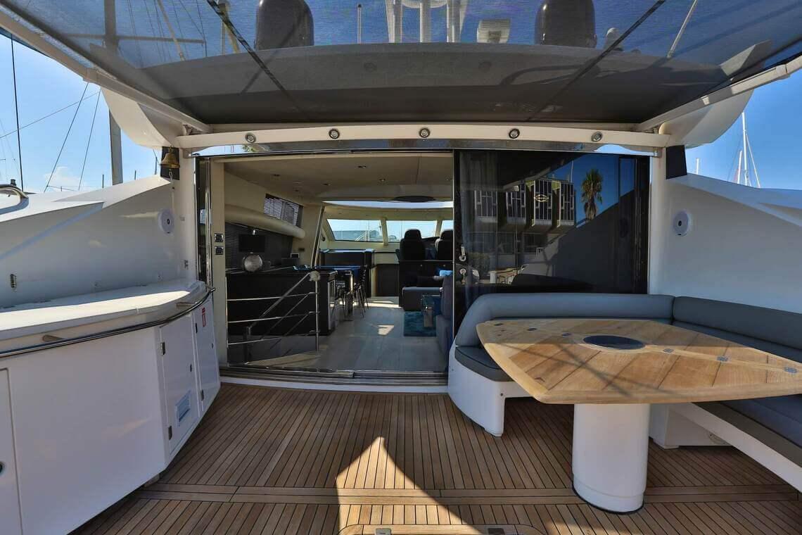 2006 Sunseeker 82 