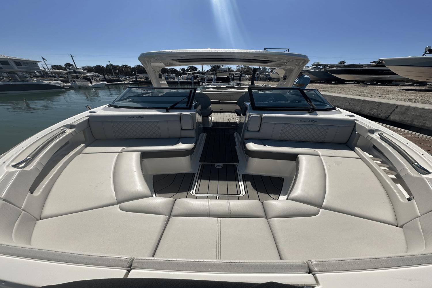 2023-sea-ray-310-slx-outboard-power-9650124-974559690-0-010320250232-17