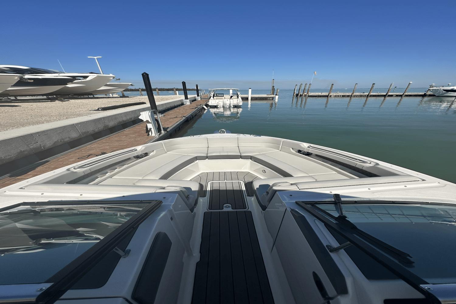 2023-sea-ray-310-slx-outboard-power-9650124-974559703-0-010320250232-15
