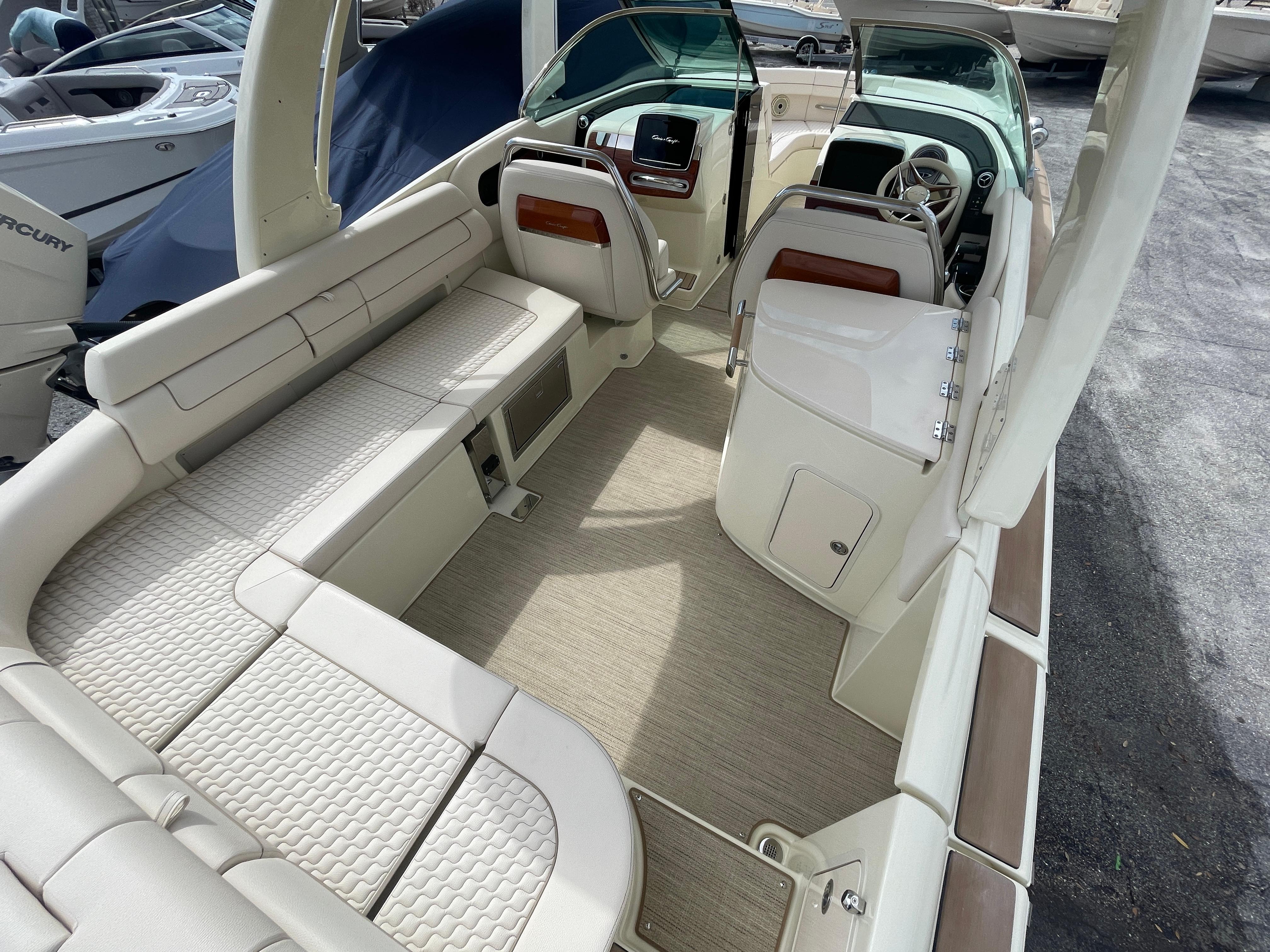 2024 Chris-Craft Launch 31 GT-6