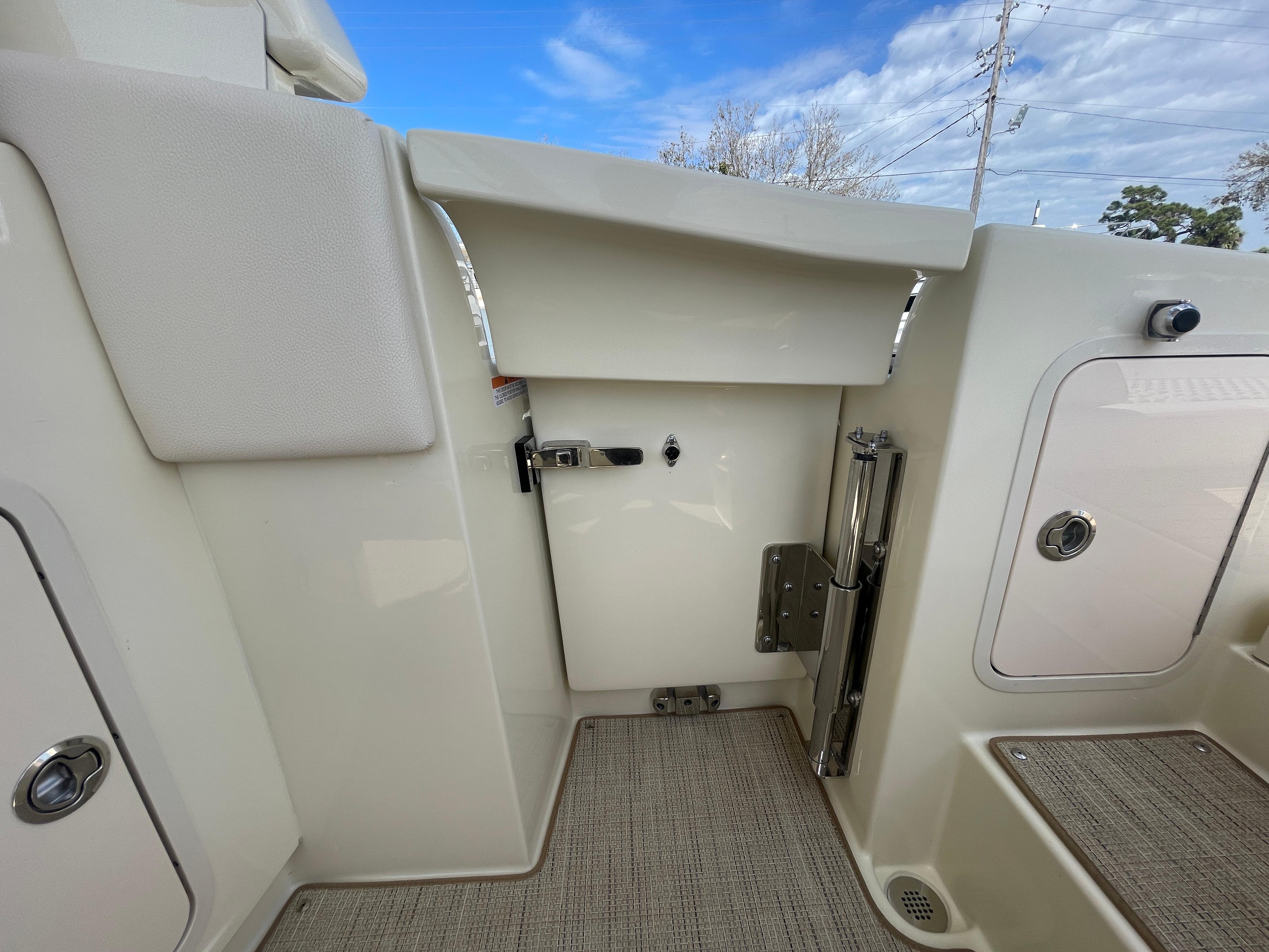 2024 Chris-Craft Launch 31 GT-17