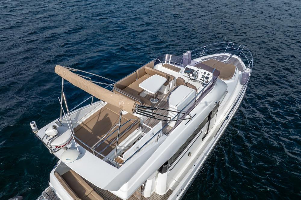 2016 Jeanneau 43 