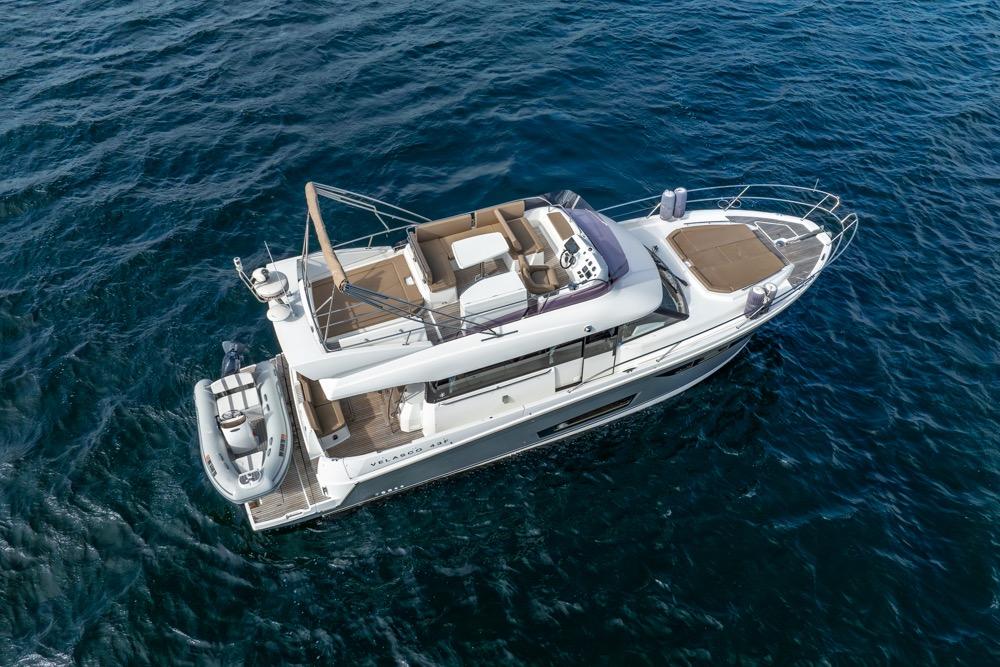 2016 Jeanneau 43 