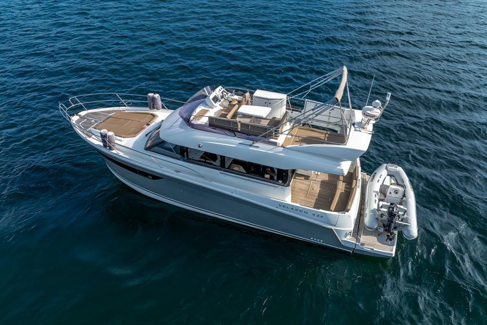 2016 Jeanneau 43 