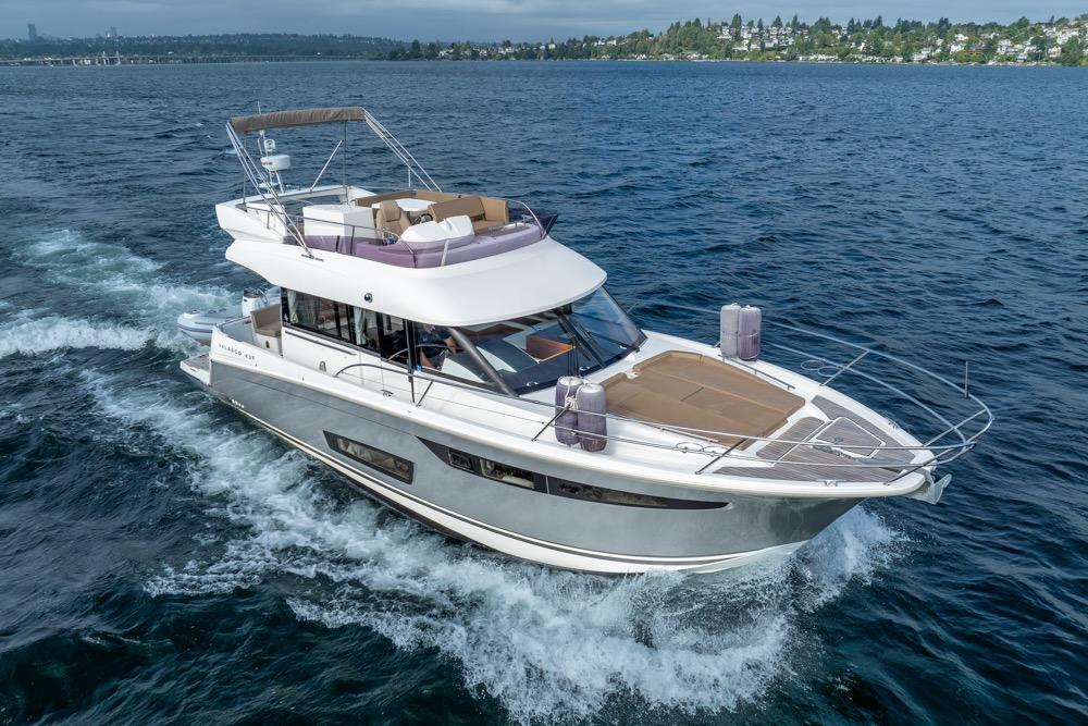 2016 Jeanneau 43 
