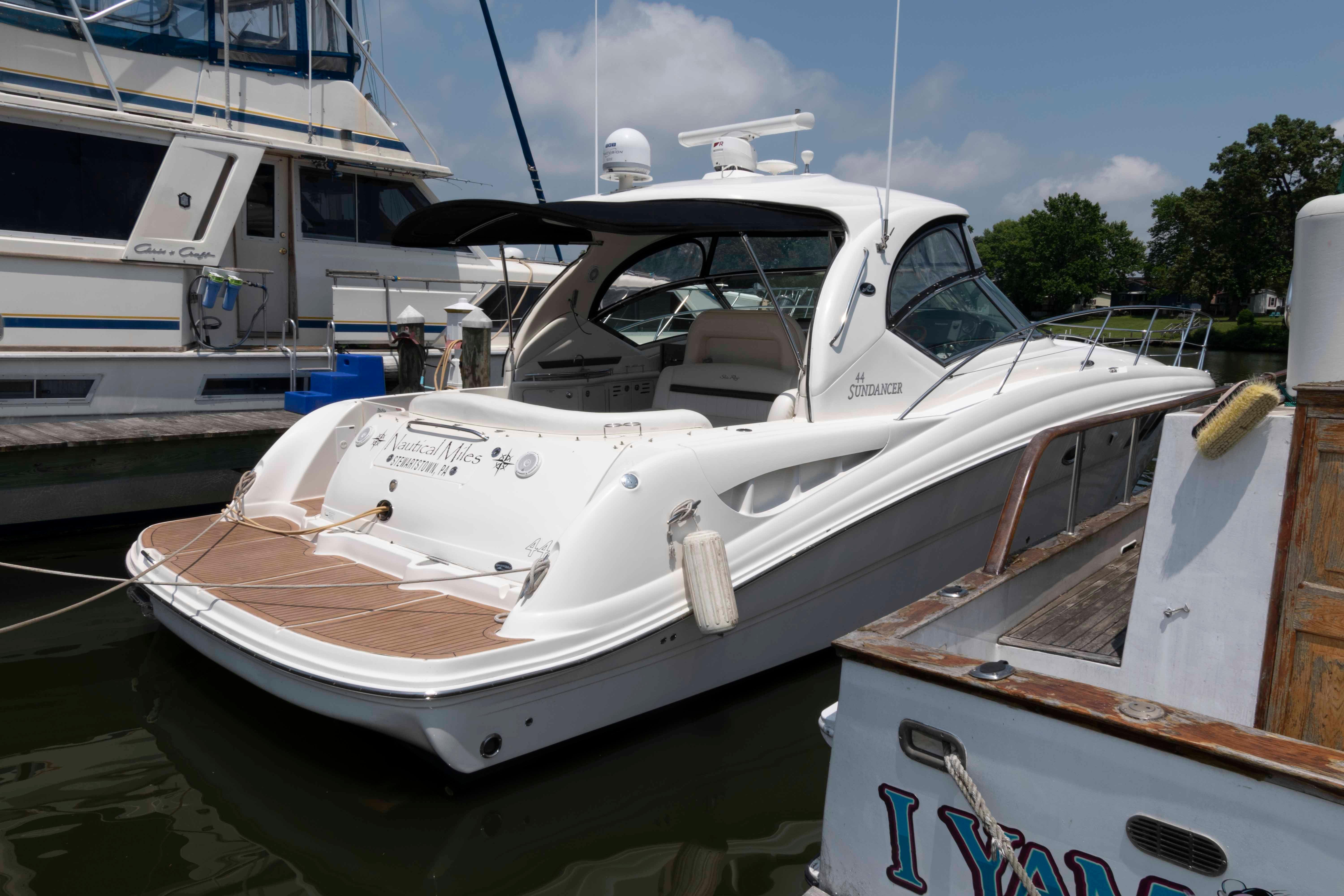 M 10023 EF Knot 10 Yacht Sales