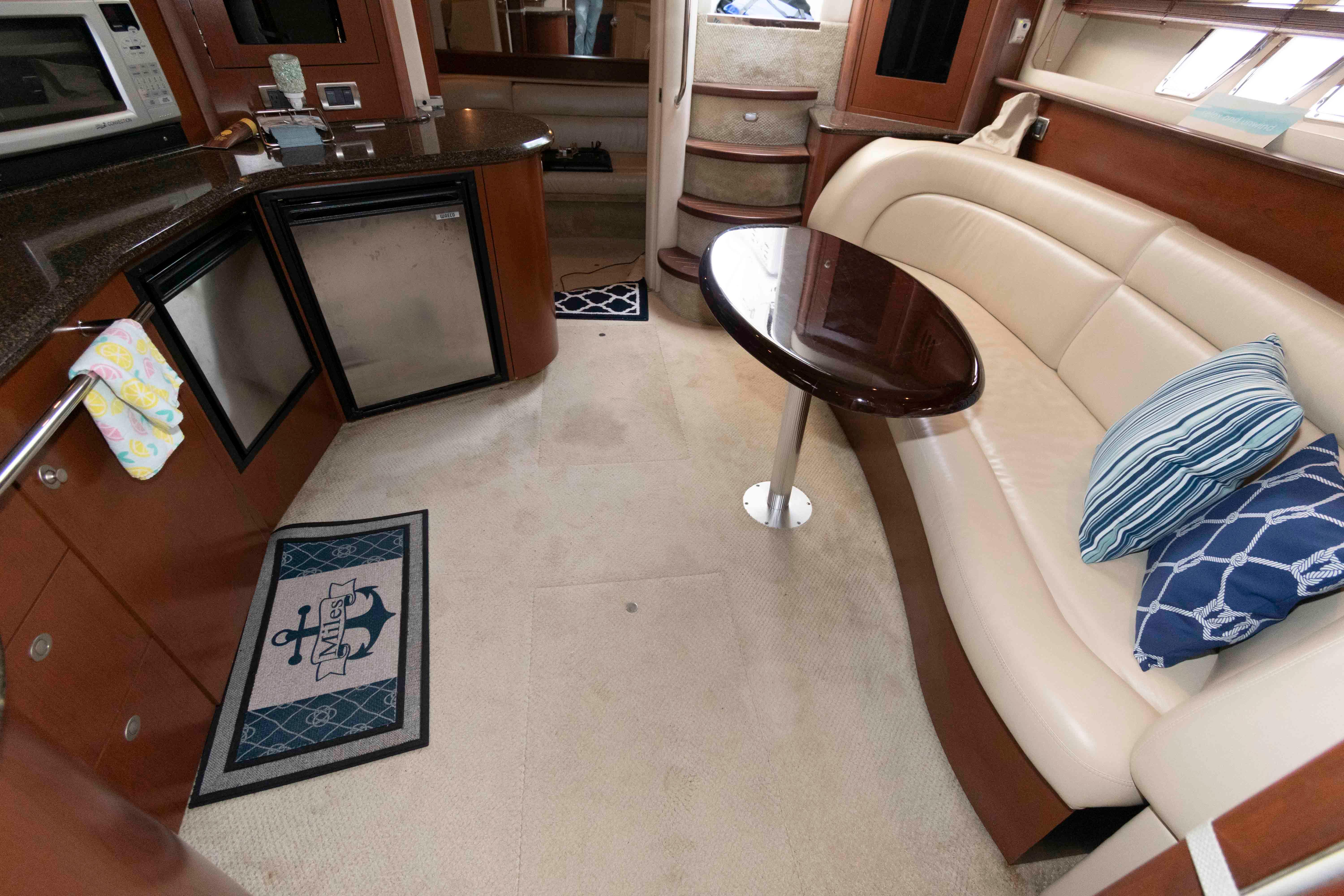 M 10023 EF Knot 10 Yacht Sales