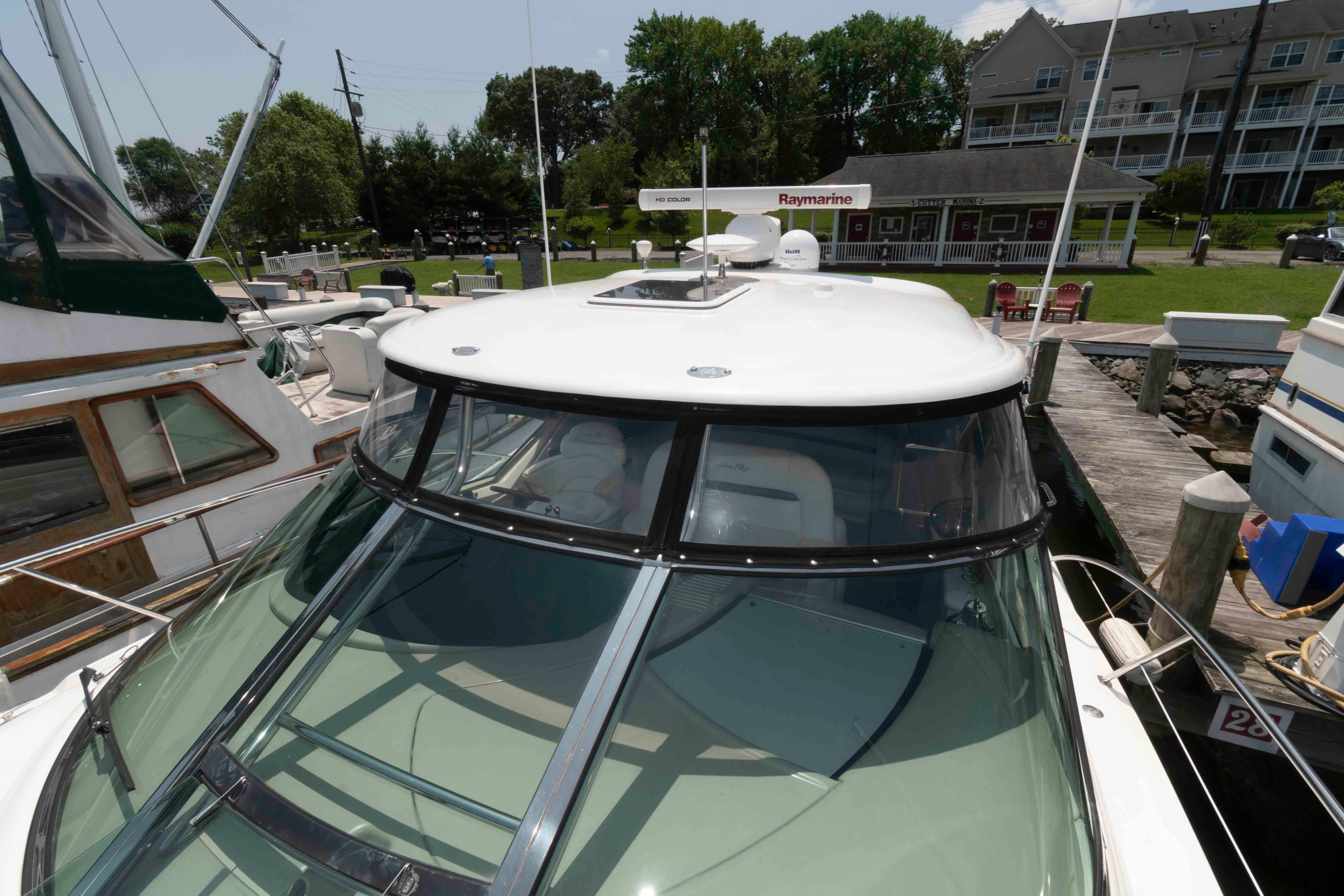 M 10023 EF Knot 10 Yacht Sales