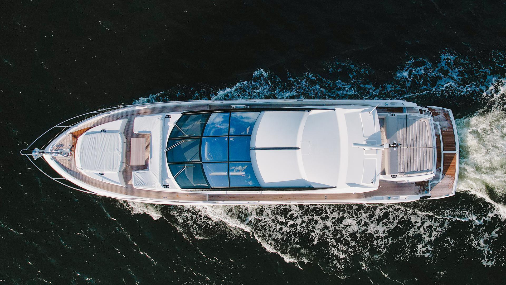 Yacht Photos Pics